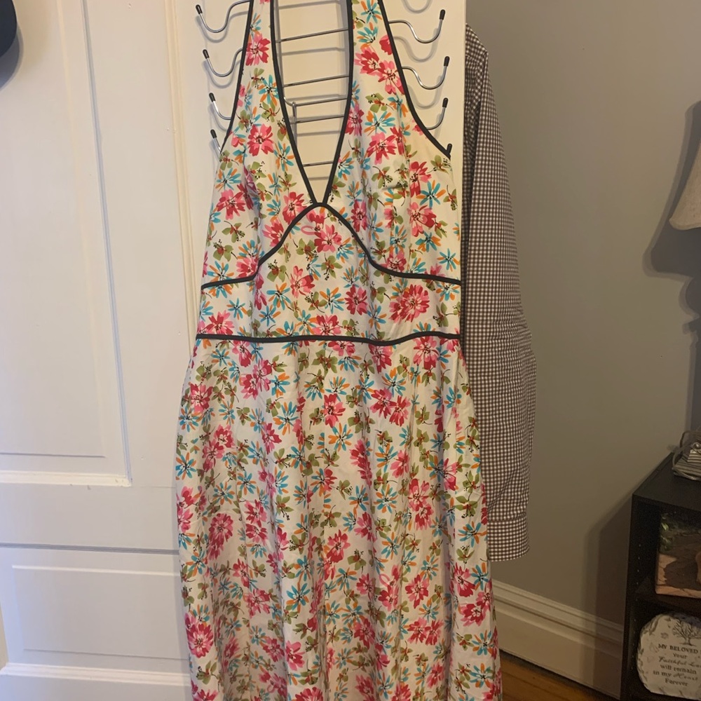 Halter dress, side zip. Only worn once